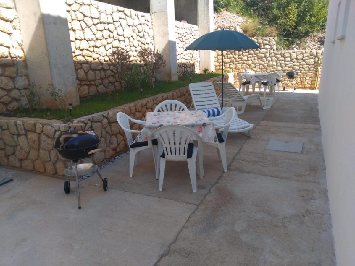 Sea Side App Apartment Vratarusa Luaran gambar