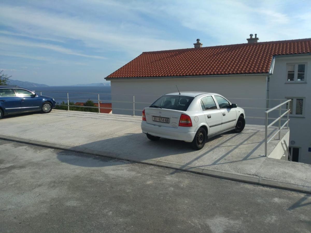 Sea Side App Apartment Vratarusa Luaran gambar